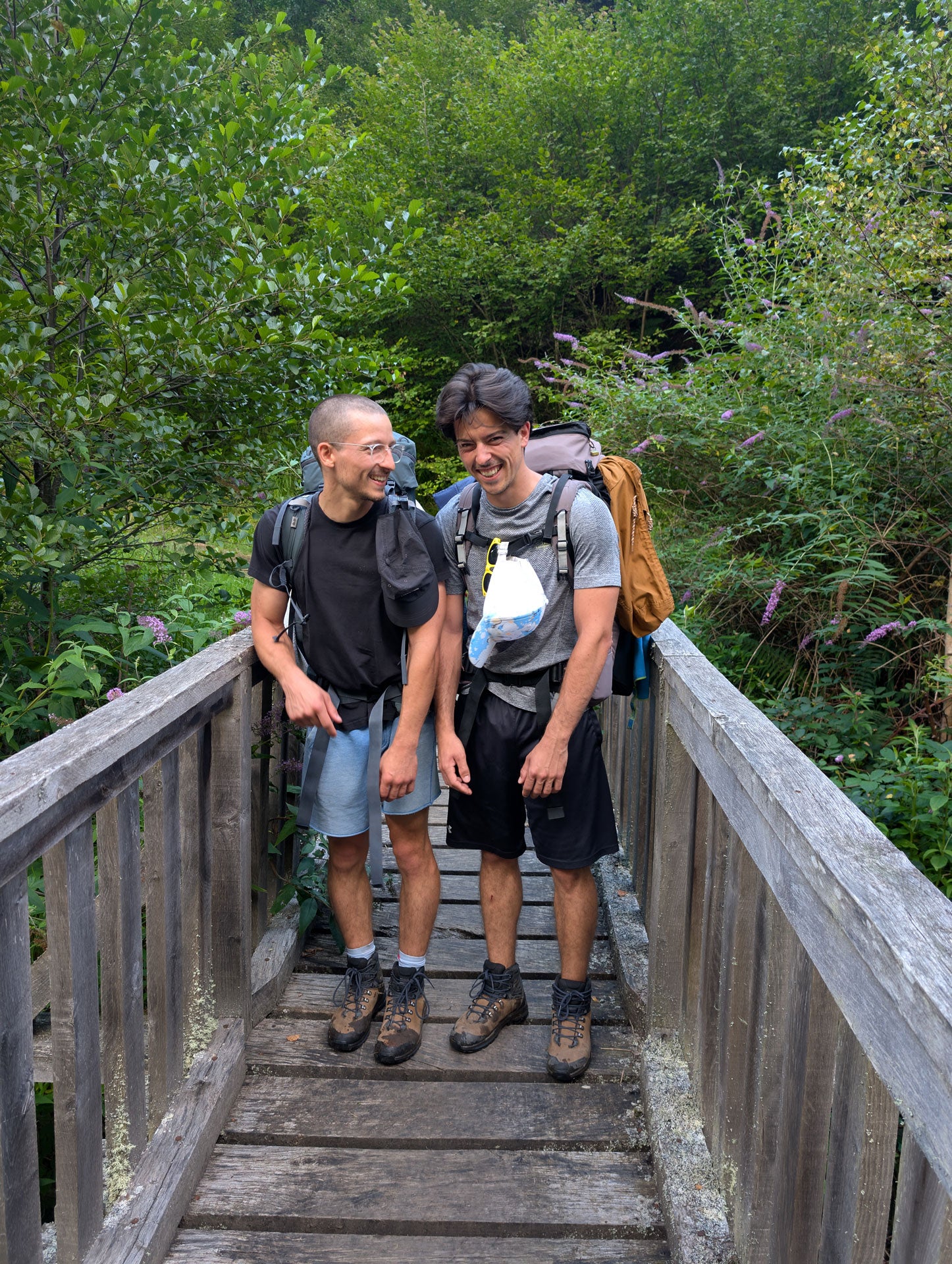 Photo naturelle montrant les créateurs de Peisma.
