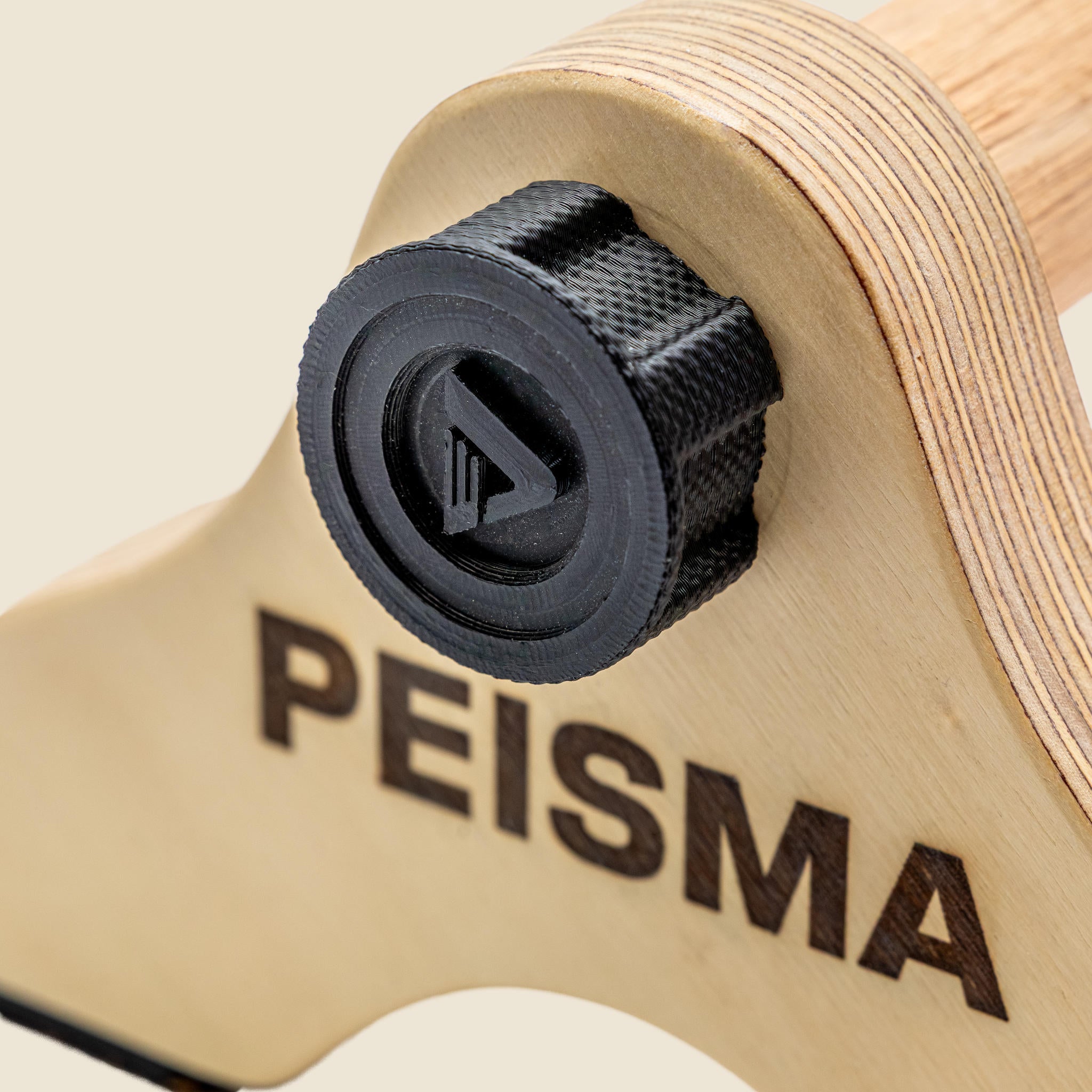 photo des socle Peisma de couleur noire